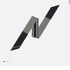 Black white 100% Authentic Christian Dior Houndstooth silk scarf tie in roundbox Christian Dior Silk Houndstooth Mitzah Scarf Black White  main image 4
